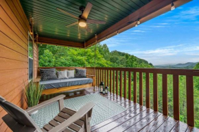 Melbeary~Views*Private Cabin*3 Kings*Hot Tub